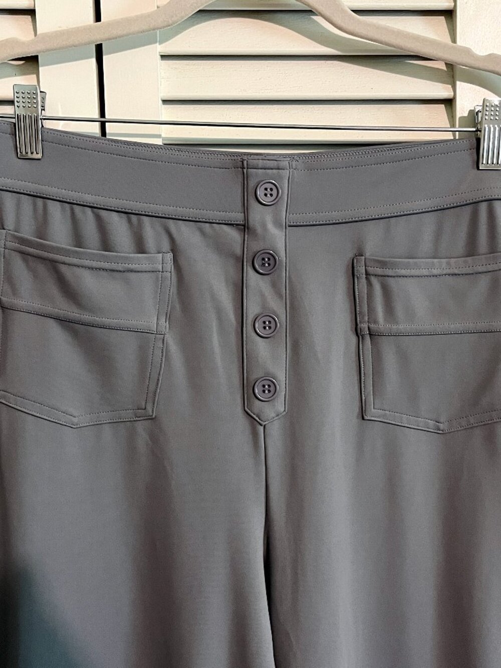 Halara Stretch Pull On Pants * Size XL * Gray * High Waisted * Pockets * GUC - Picture 2 of 5